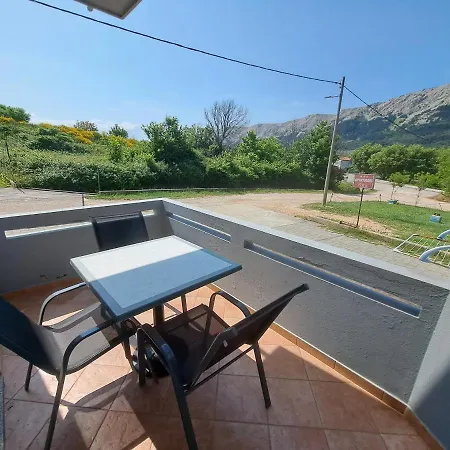 Apartment Leo Baška Esterno foto