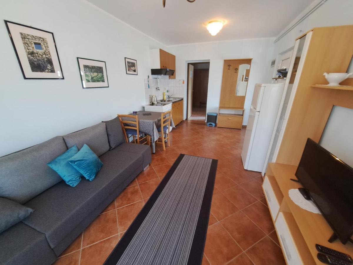 Leo Apartment Baska (Krk)